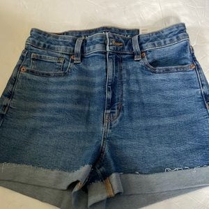 American Eagle mom shorts